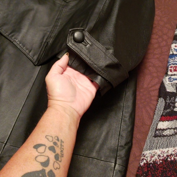 Coat - Picture 6 of 8